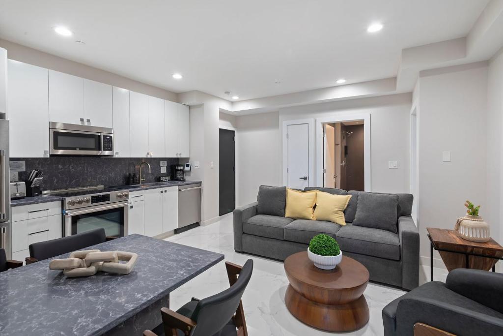 Dapur atau dapur kecil di Ammos Luxury Living- Corfu Suite
