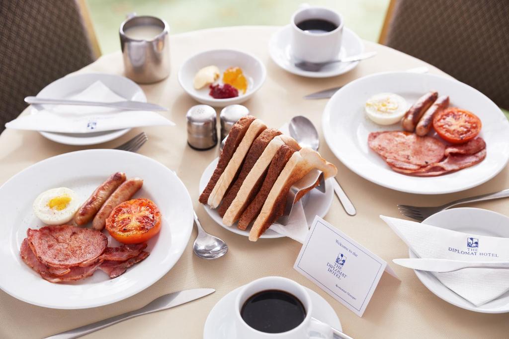 Breakfast options available to guests at The Diplomat Hotel 
