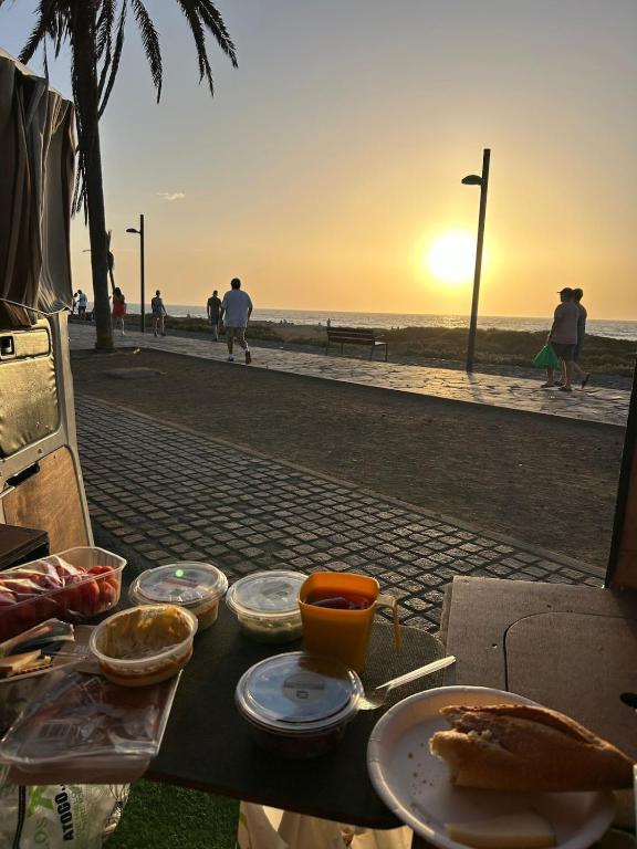 Vintage Camper Van Explore Driving Mallorca - full equip 3