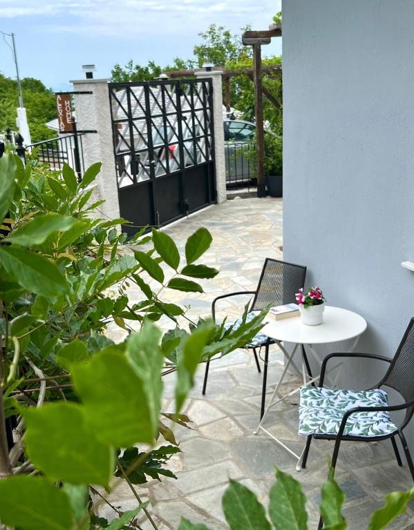Balkón nebo terasa v ubytování Alexias Home