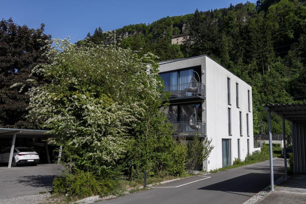 Nespecifikovaný výhled na hory nebo výhled na hory při pohledu z hotelu
