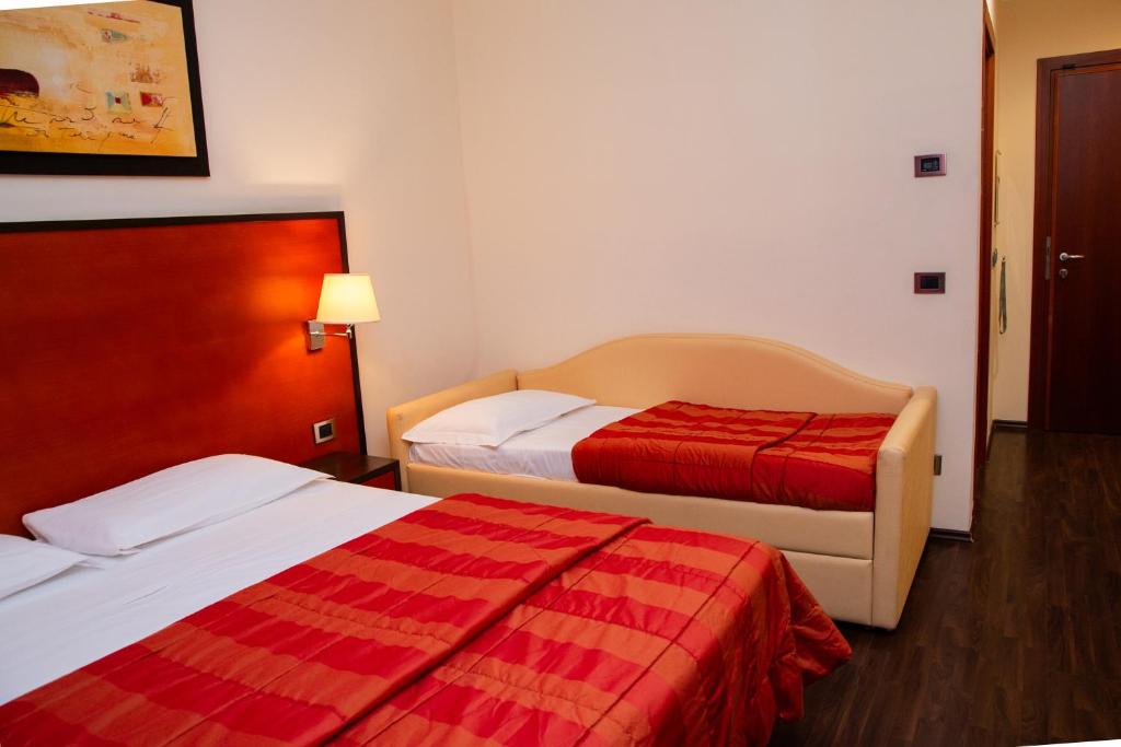 Gullo Hotel - Quarto Triplo
