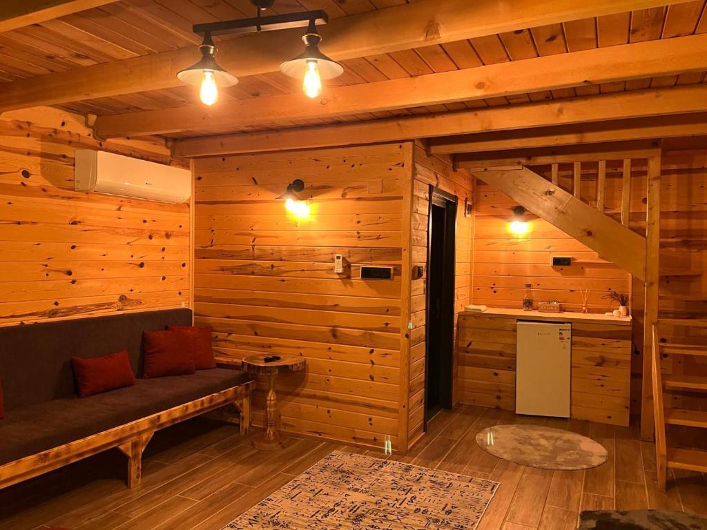 Kuchyň nebo kuchyňský kout v ubytování zenimos bungalov
