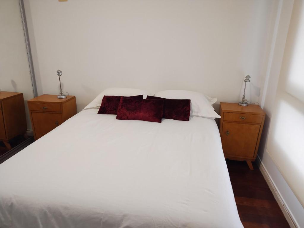 Postel nebo postele na pokoji v ubytování Bv Oroño Aparment 480