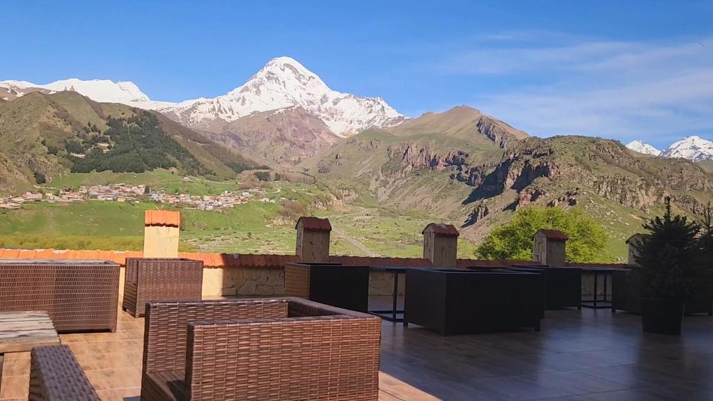 Nespecifikovaný výhled na hory nebo výhled na hory při pohledu z hotelu