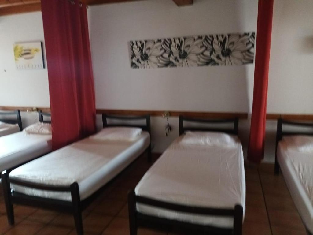 Postel nebo postele na pokoji v ubytování Refuge d'étape Zuharpeta Randonneur Pèlerin