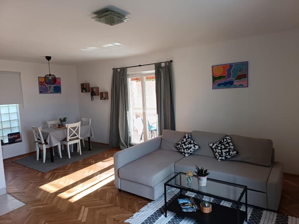 Gallery image of Island Bliss - 150 m from the beach, with sea view in Vrbnik