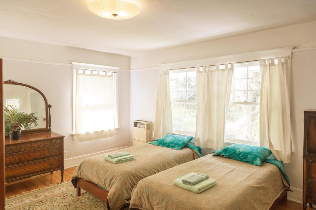 Orange Drive Hostel photo