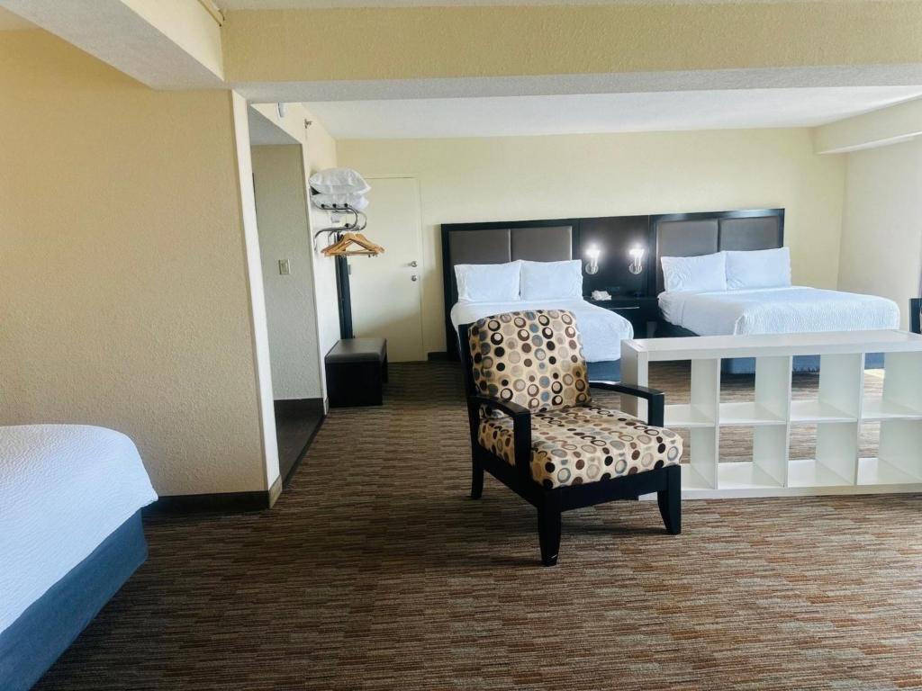 Krevet ili kreveti u jedinici u objektu Holiday Inn Miami International Airport by IHG
