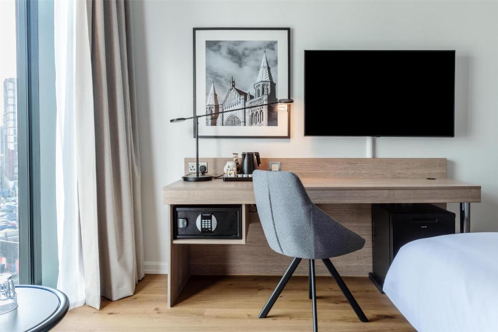 Radisson Hotel Manchester City Centre, A Verified Net Zero Hotel - Resim 40