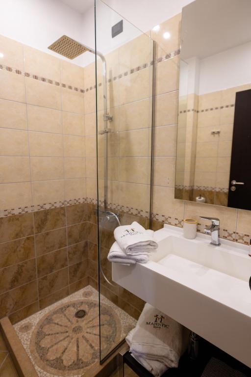 Koupelna v ubytování Hotel Majestic