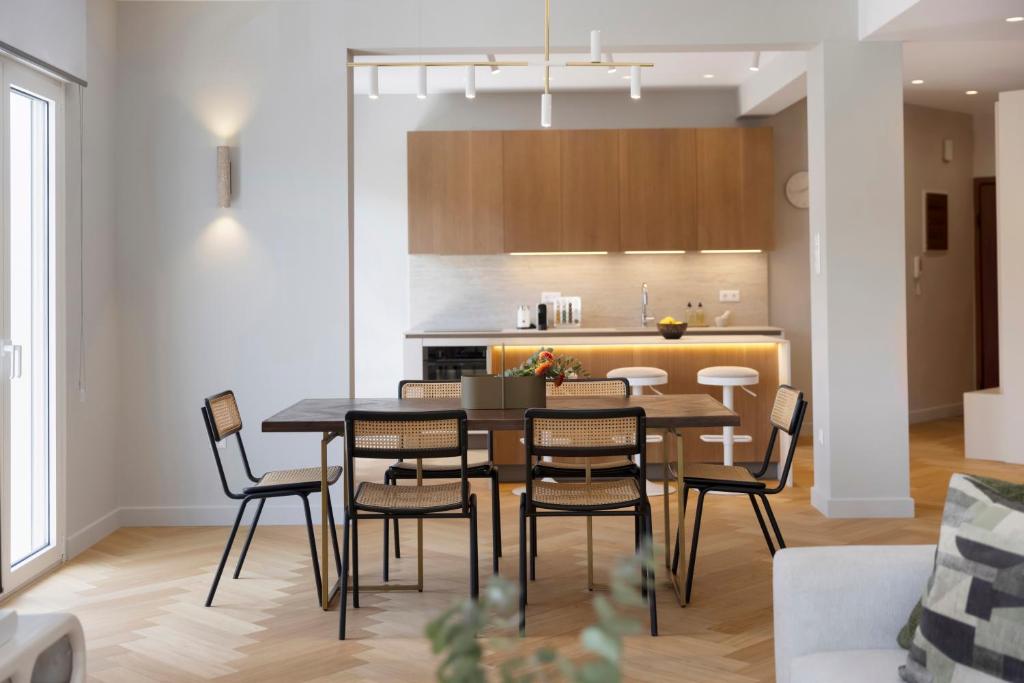 Spacious Athenian escape, Koukaki