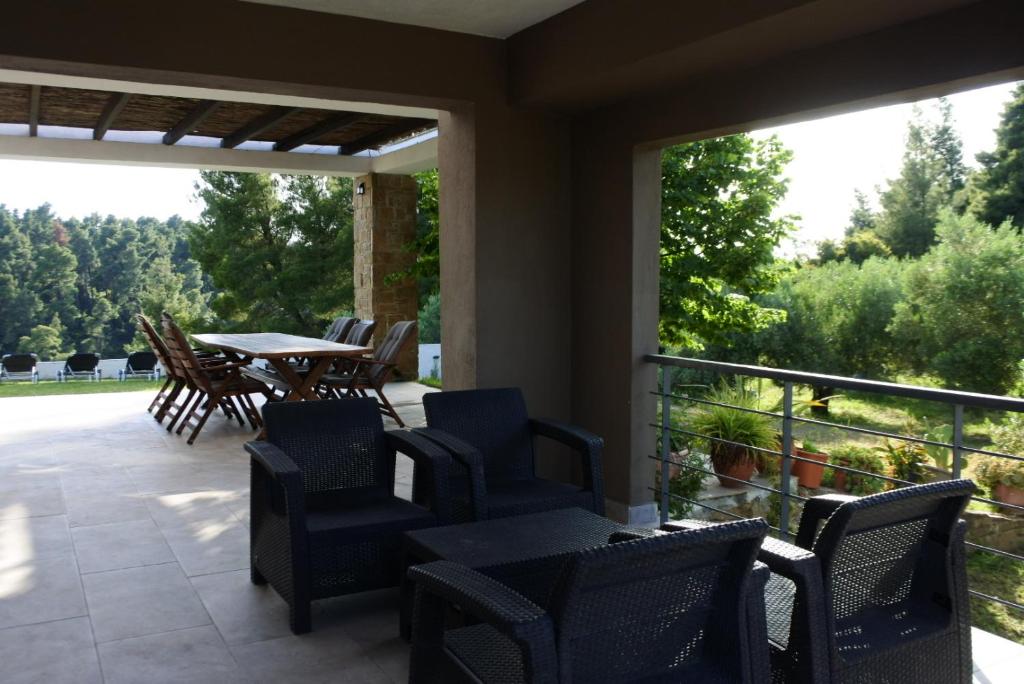 Balkón nebo terasa v ubytování Villa Aggelos