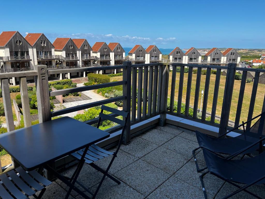 Balkon lub taras w obiekcie LA MER EN VUE, destination naturelle pour 2, avec WIFI et parking