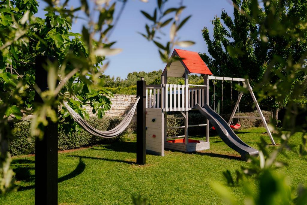 Herní místnost nebo prostor pro děti v ubytování Villa Casa Ombra Rossa