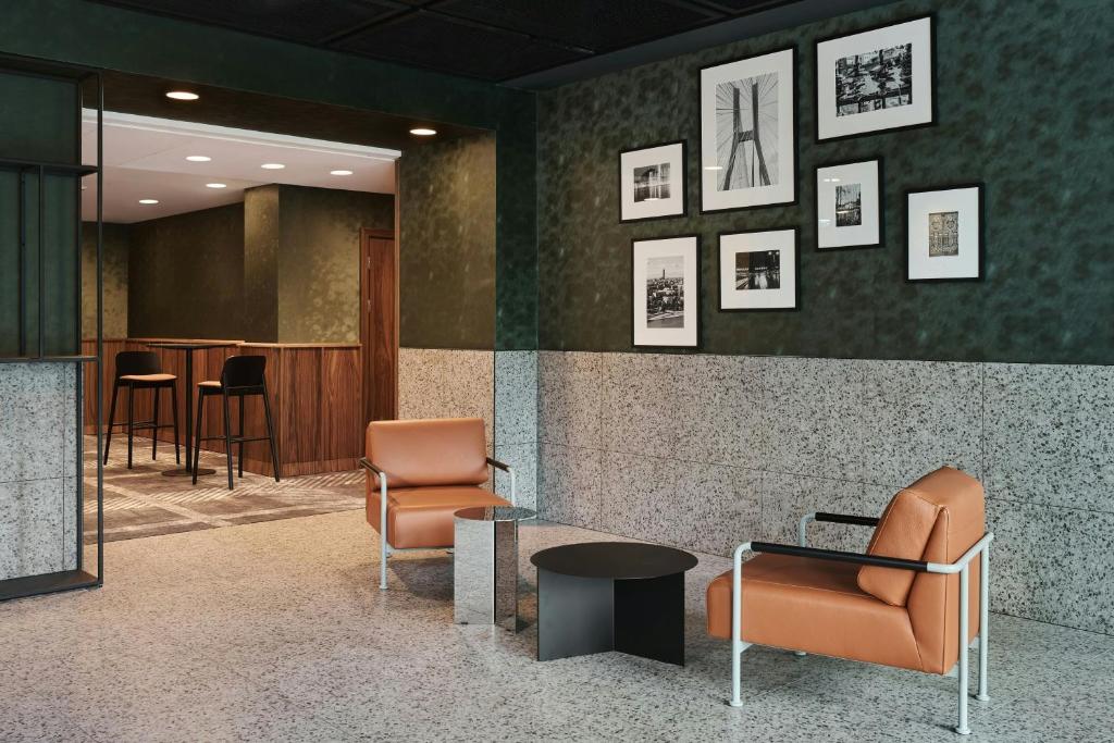 Posezení v ubytování Four Points by Sheraton Wroclaw