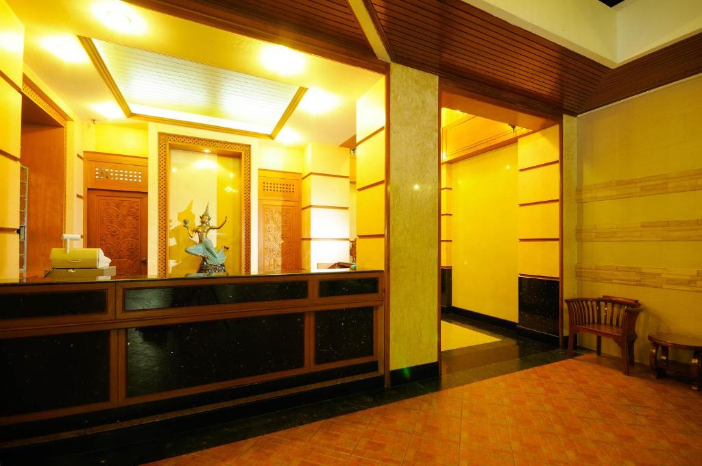 Violet Tower at Khaosan Palace - Resim 20