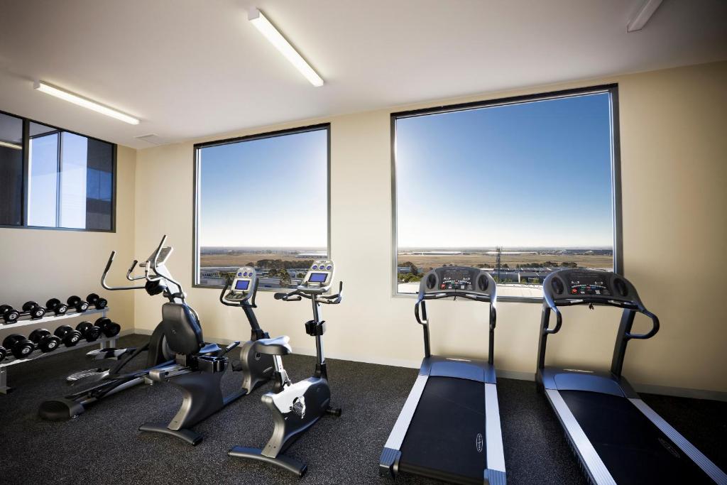 Fitness centrum a/nebo fitness zařízení v ubytování Mantra Melbourne Airport