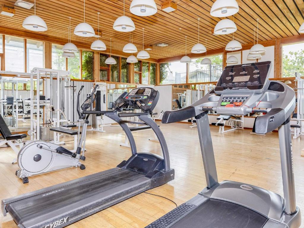Fitness centrum a/nebo fitness zařízení v ubytování 6 person holiday home on a holiday park in Hanstholm