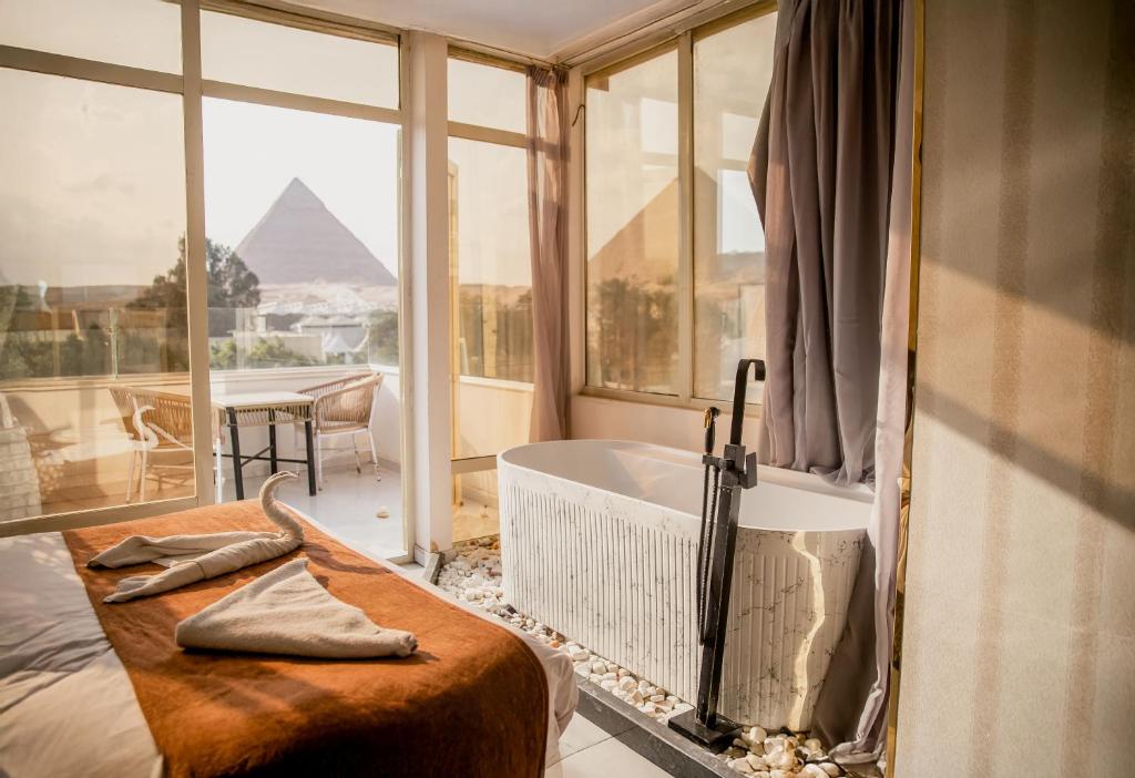 Nespecifikovaný výhled na hory nebo výhled na hory při pohledu z hotelu