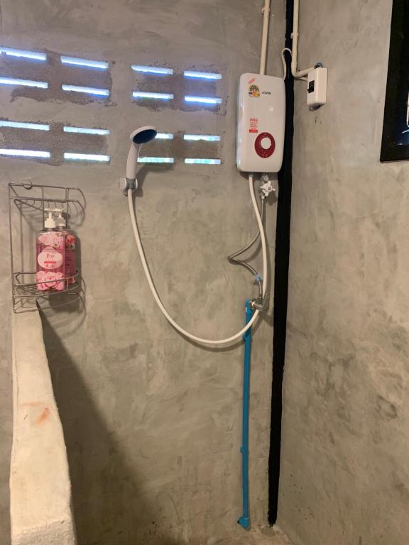 Koupelna v ubytování บ้านใจแปงโฮมสเตย์ Ban Jaipang Homestay