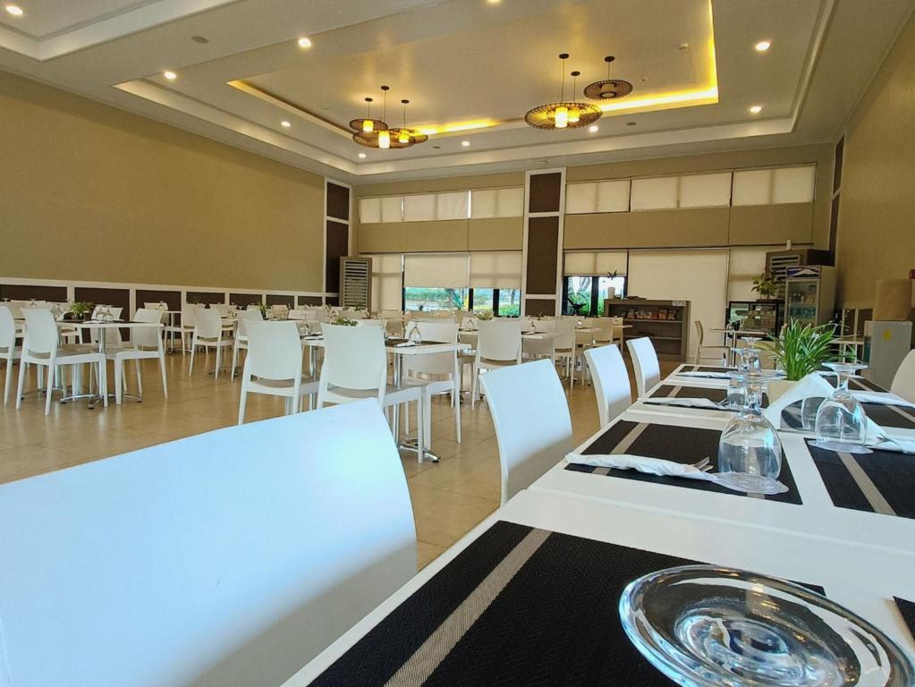 Restaurace v ubytování Aquamira Hotel & Resort