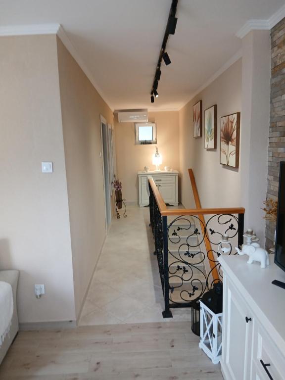 Kuchyň nebo kuchyňský kout v ubytování House Hill Star Kumbor