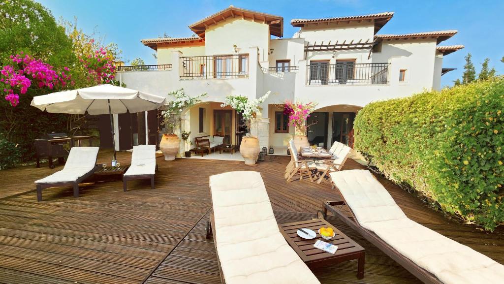 Photo inspiration: Fresh Look at Aphrodite Hills 3 Bedroom With Bbq Patio View Kouklia Updated