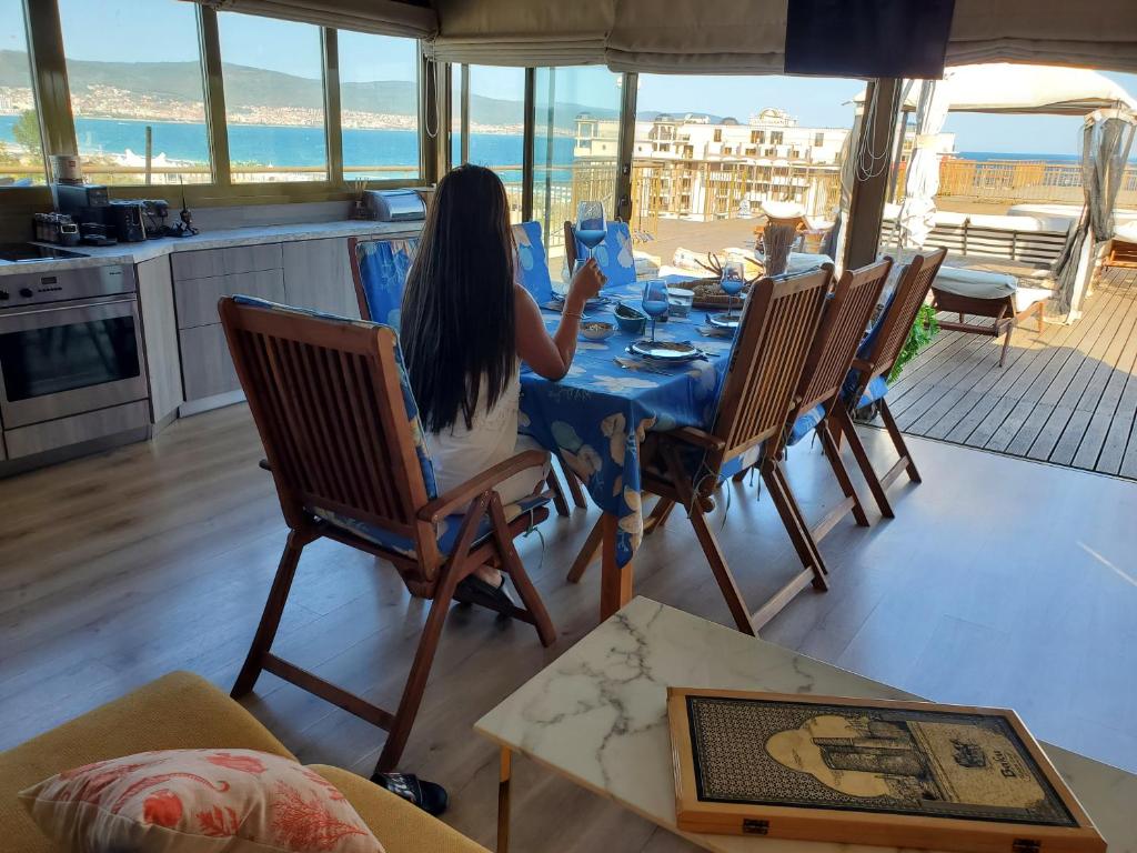 Sea View Luxury Penthouse