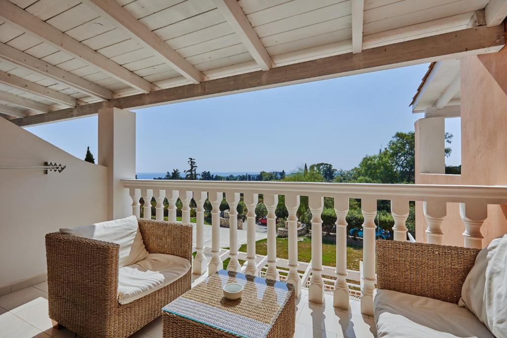 Balkón nebo terasa v ubytování Gerakas Belvedere hotel
