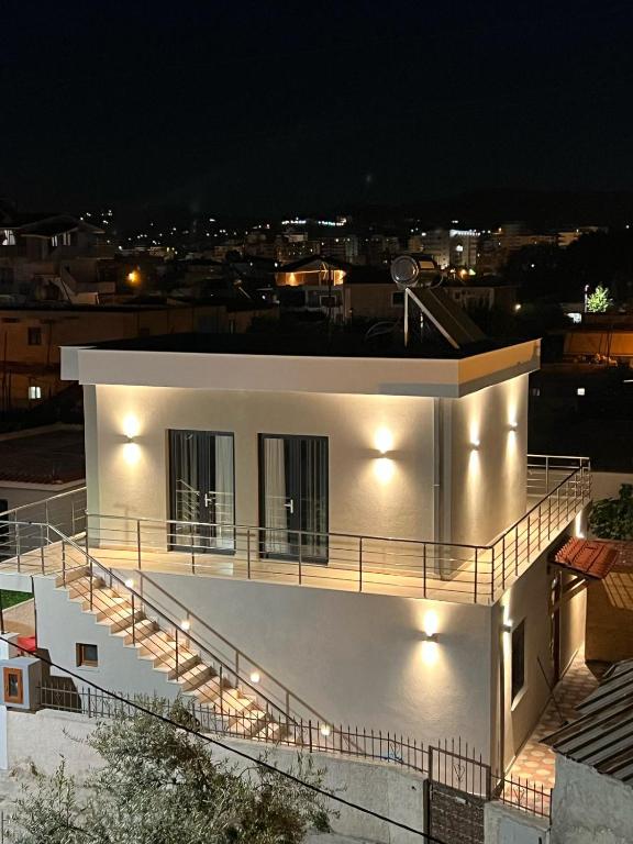 Dangolli House