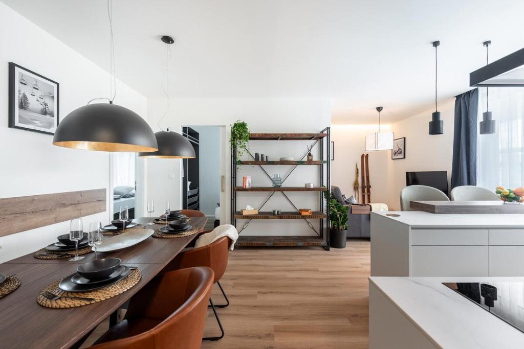 Kuchyň nebo kuchyňský kout v ubytování Endemit Apartment