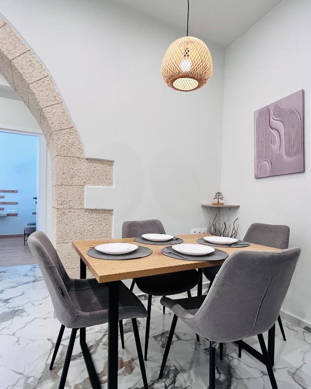 Fotografie z fotogalerie ubytování Eria's Junior Suite v destinaci Galatás