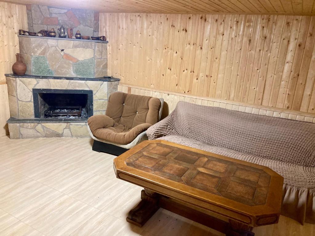 Posezení v ubytování Guesthouse in Surami