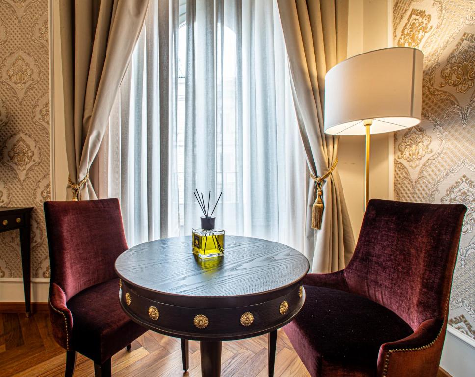 L'Angolo Sereno Guesthouse Rome Termini - Deluxe Driepersoonskamer