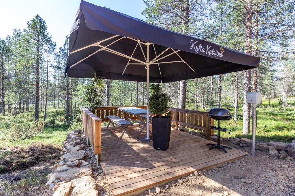 Сад в Kuukkeli Apartments Tokka