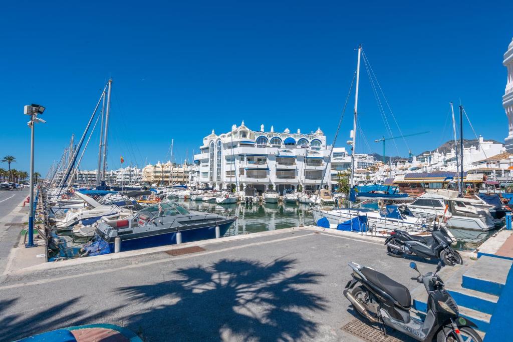 Benalmadena Puerto Marina Apartment