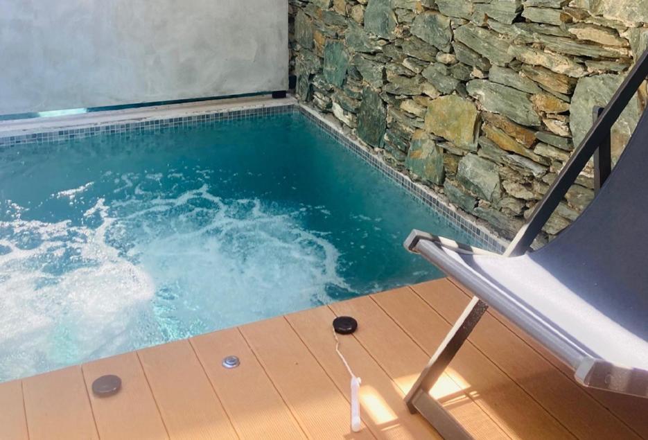 Beachfront · Private Beach Porto Plomari - Chambre Double De Luxe