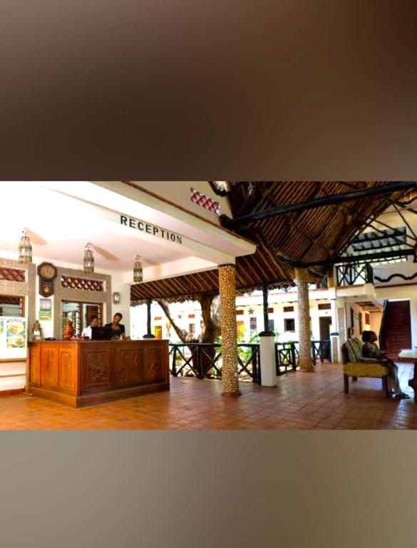 Restaurace v ubytování Gecko Hotel Diani