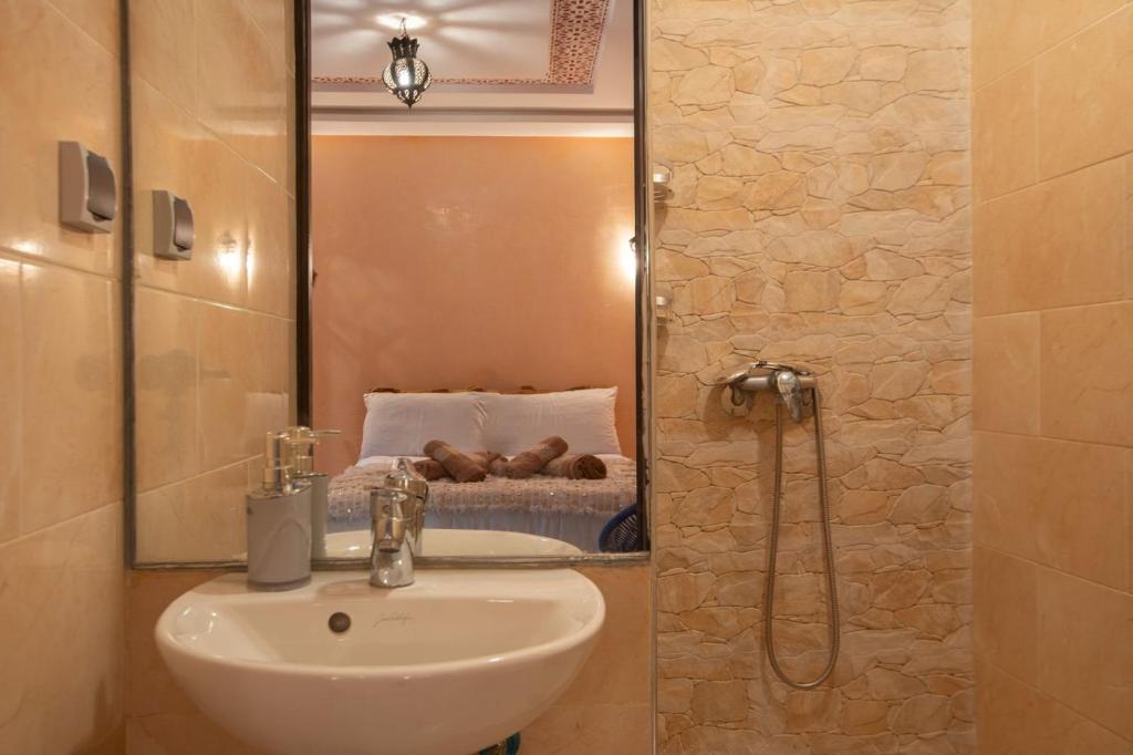 Private Riad 3ch Salon, Terrasse avec Jacuzzi , à Jemaa El Fna — photo 6