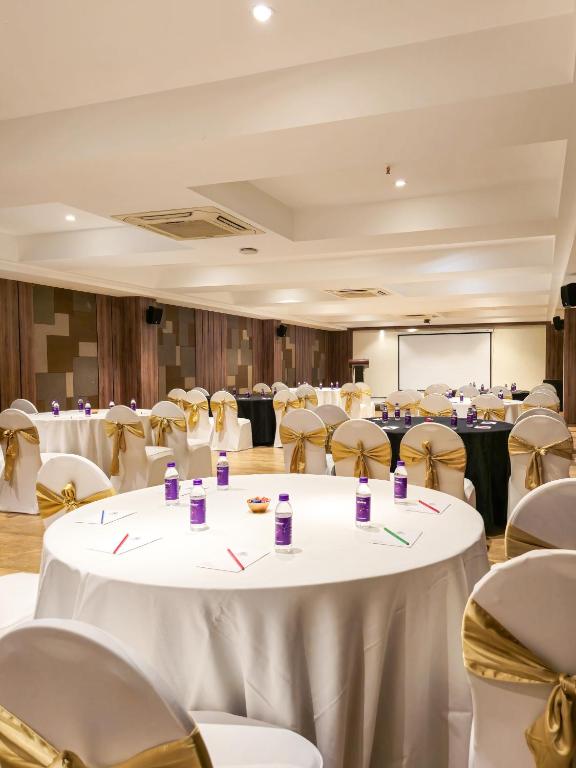 Restaurace v ubytování Enrise By Sayaji Ahmednagar