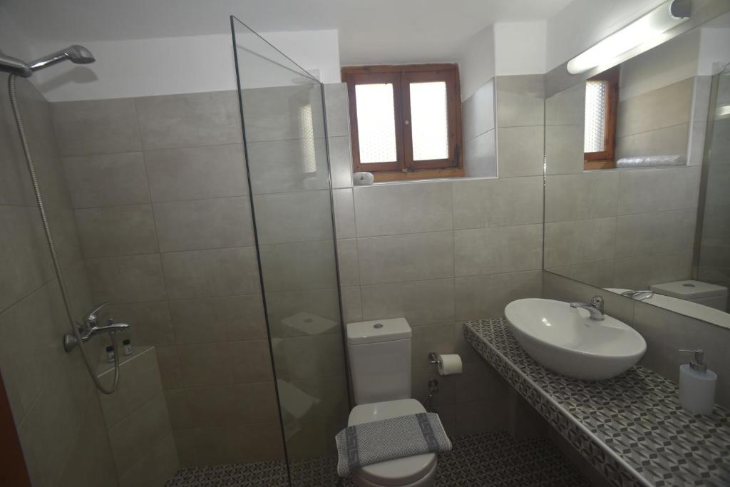 Evanthia Toroz Rooms & Studios - 7