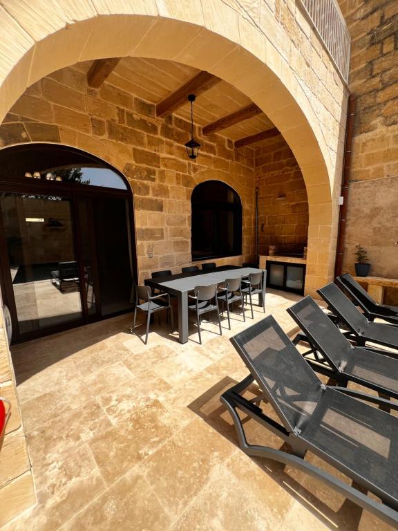 Fotografie z fotogalerie ubytování Peonja Suite v destinaci Xagħra