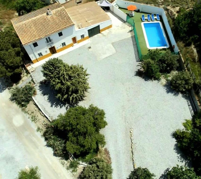 The swimming pool at or close to casa de lucas