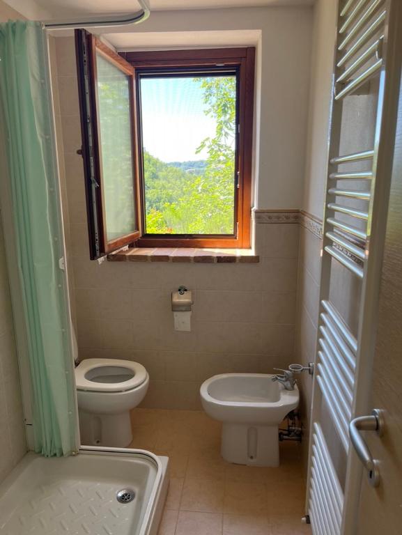 Łazienka w obiekcie agriturismo borgo del ginepro