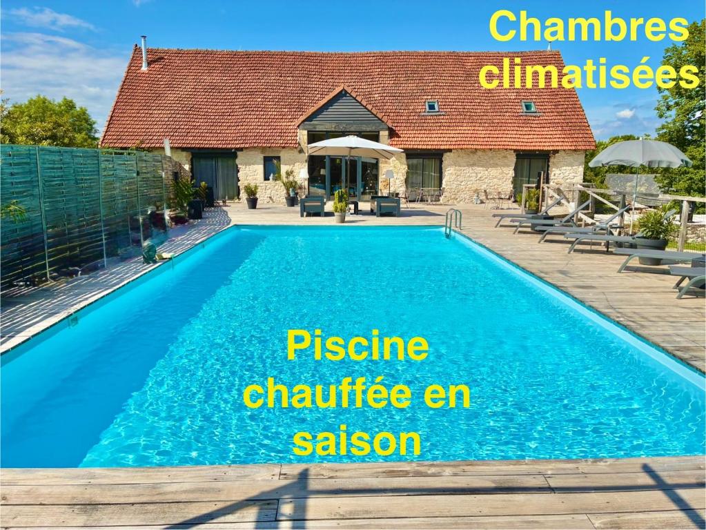 Bazén v ubytování Le domaine du Quercy nebo v jeho okolí