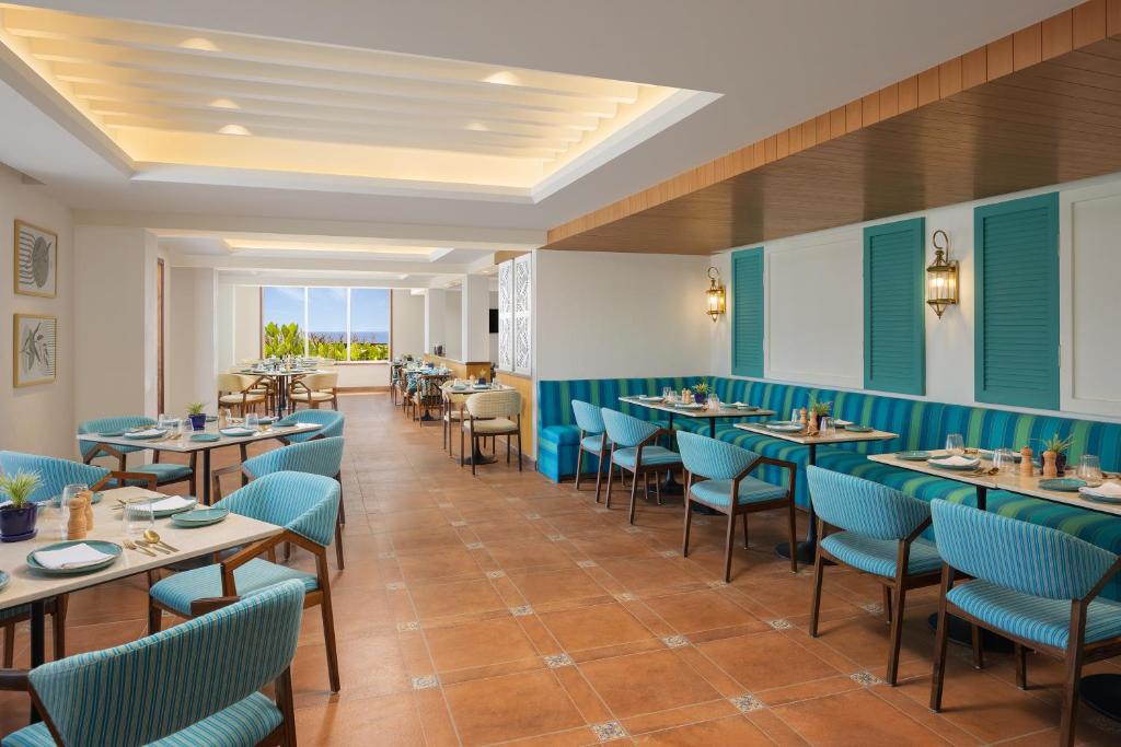 Restaurace v ubytování Fortune Beachfront, Puri - Member ITC Hotels' Group