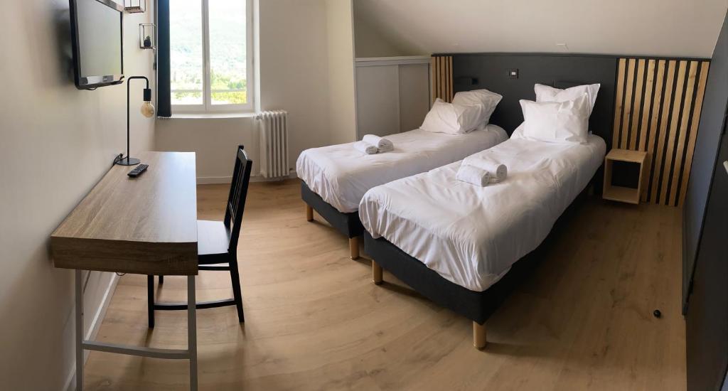 Auberge anglefort - Double Room With Mountain View