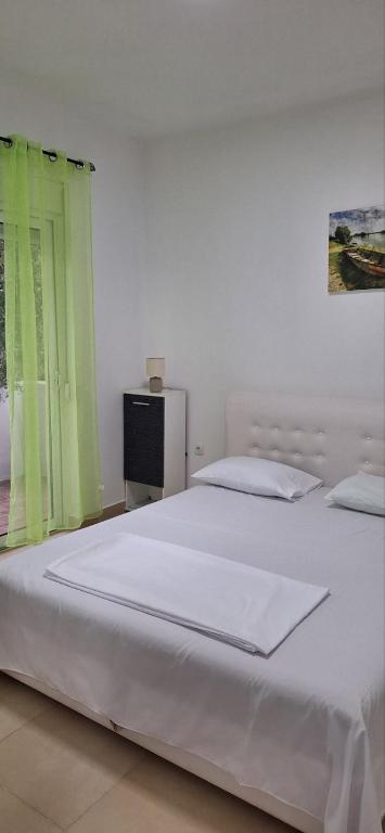 Ein Bett oder Betten in einem Zimmer der Unterkunft Montebello Inn apartments