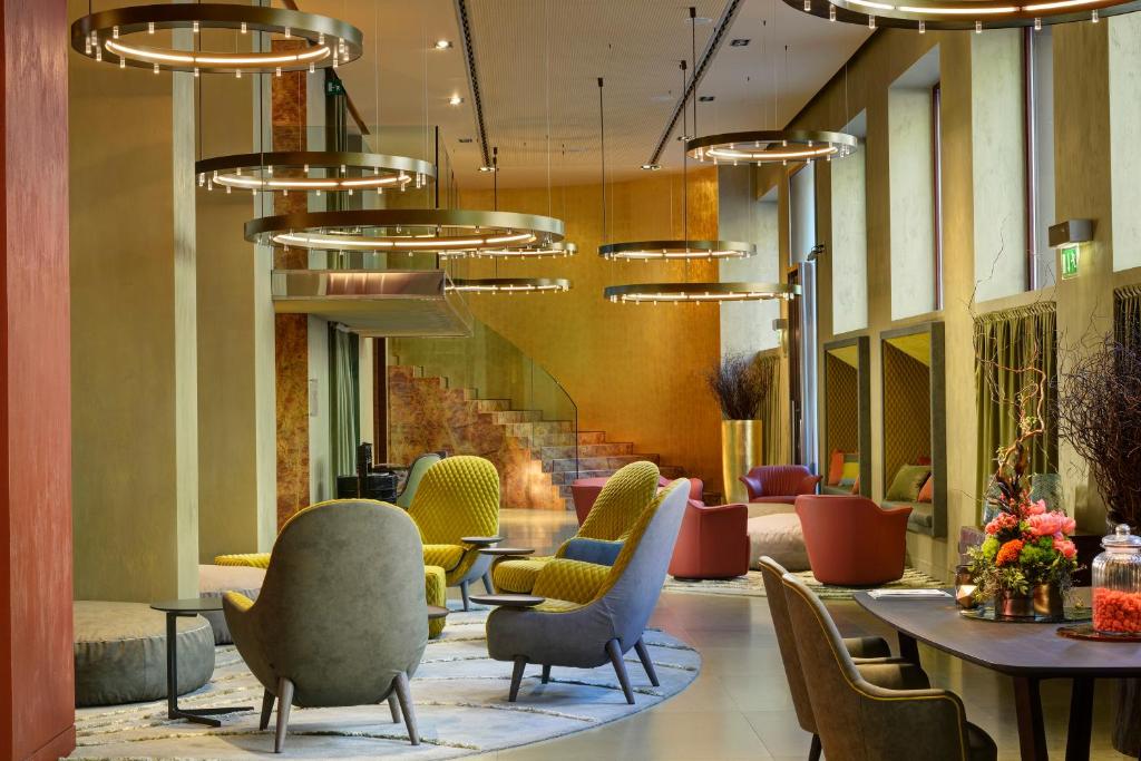 Enterprise Hotel Design & Boutique